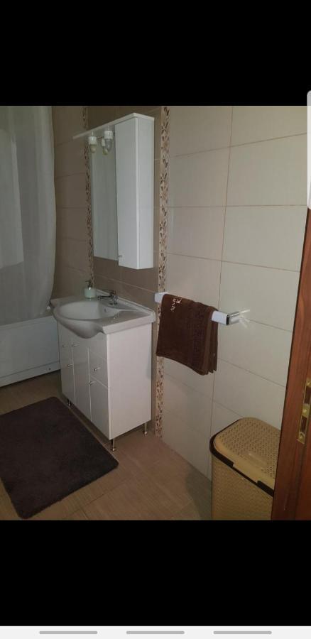 Apartament Karla Oradea Bagian luar foto