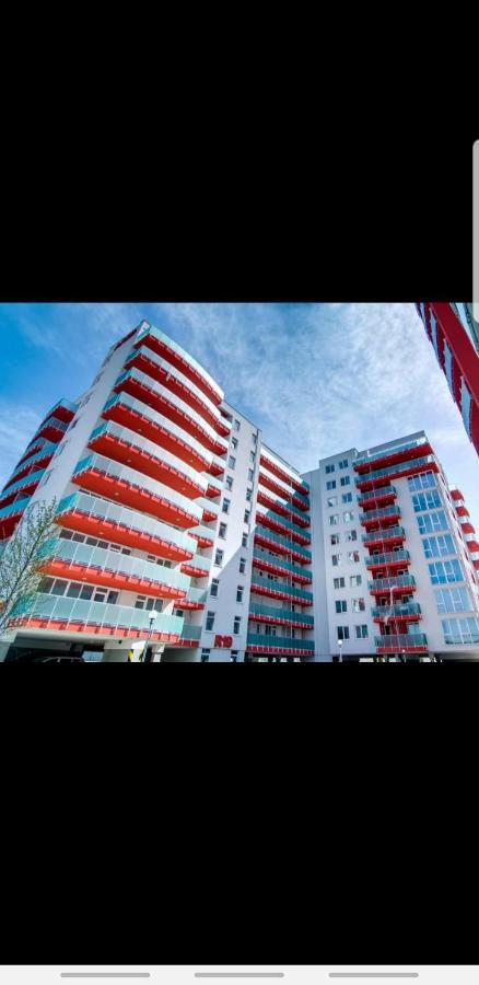 Apartament Karla Oradea Bagian luar foto